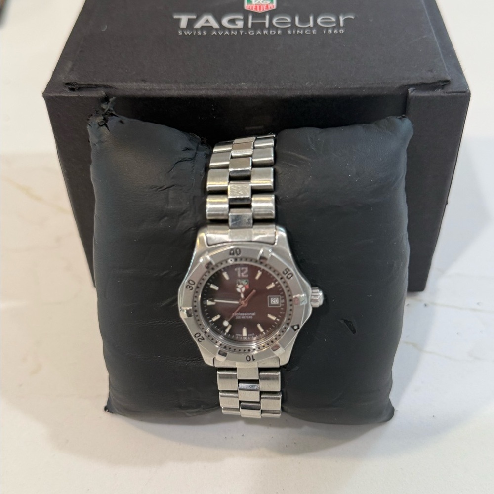 TAG Heuer 2000 Series Professional Quartz Watch